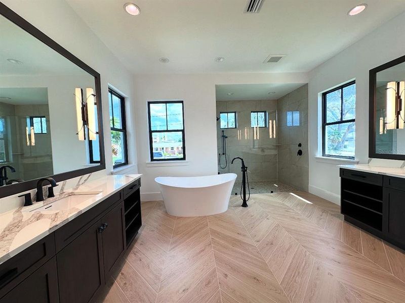 Furnished interior view inside a new home in , Sarasota (Image 6).