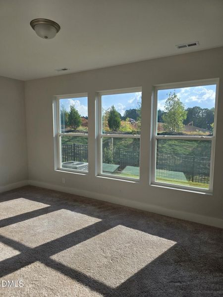 MASTER BEDROOM MASTER BEDROOM