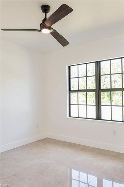 Spacious, unfurnished interior of a new home in , Lehigh Acres (Image 17).