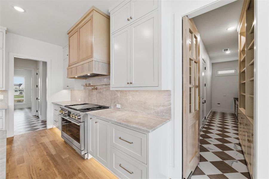 Scullery/prep kitchen view from Kitchen