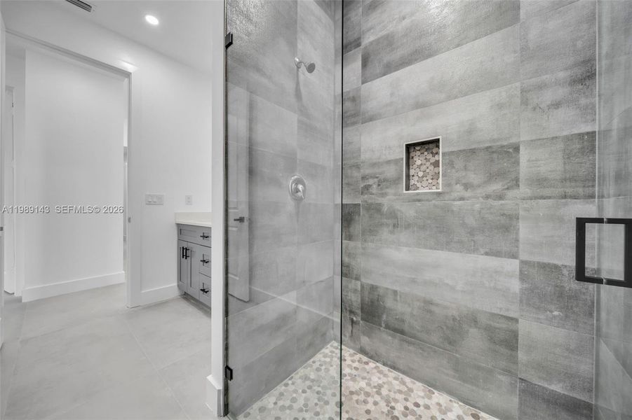 Image 37 of a home in .