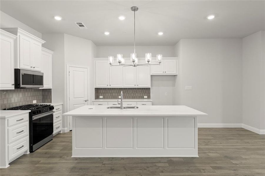 Furnished interior view inside a new home in Woodbridge, Wylie (Image 4).