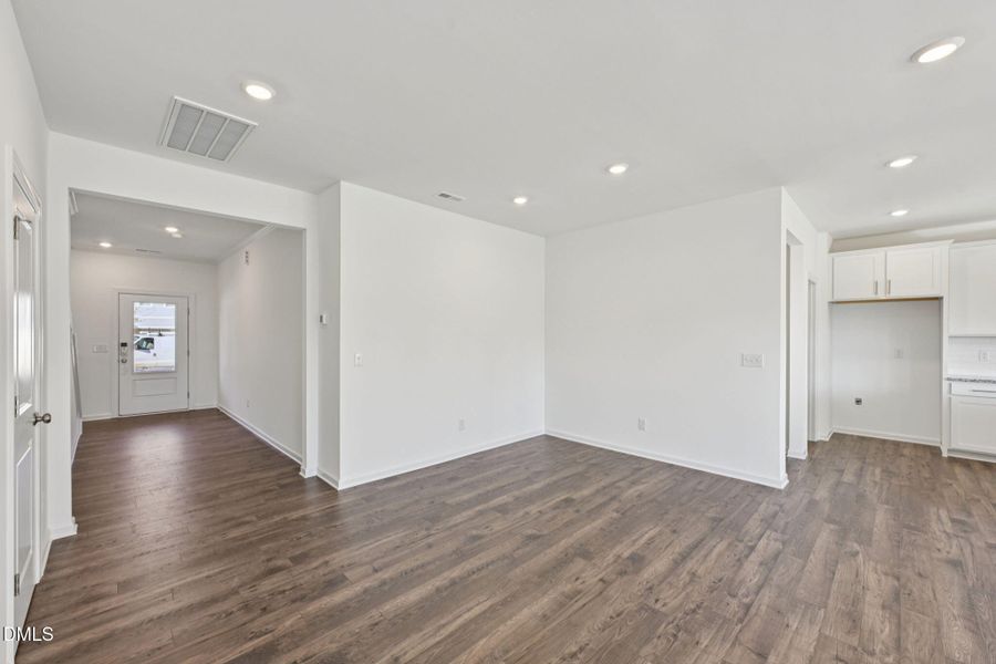 8-web-or-mls-509 Soar Ln - 008