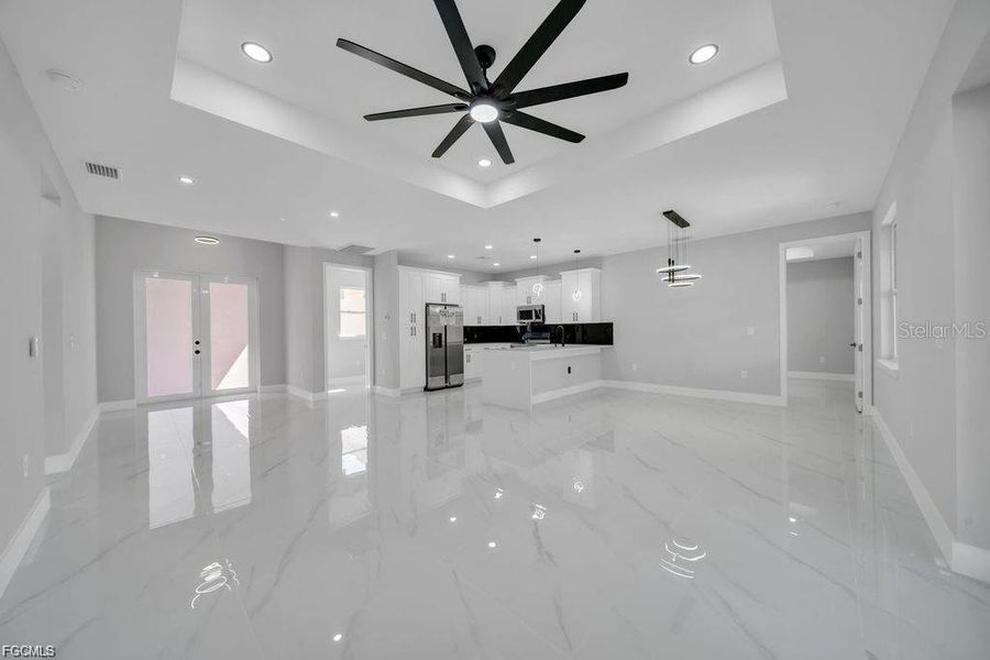 Spacious, unfurnished interior of a new home in , Lehigh Acres (Image 20).