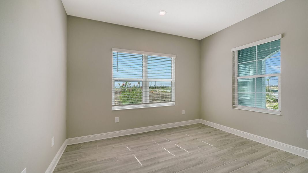 Spacious, unfurnished interior of a new home in Palm Grove, Lakewood Ranch (Image 30). Spacious, unfurnished interior of a new home in Palm Grove, Lakewood Ranch (Image 30).