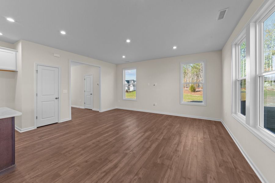 Spacious, unfurnished interior of a new home in Traditions at Carolina Forest, Myrtle Beach (Image 26). Spacious, unfurnished interior of a new home in Traditions at Carolina Forest, Myrtle Beach (Image 26).