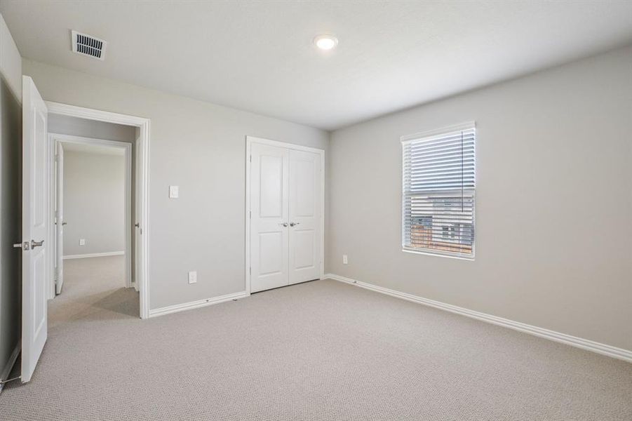 Photo is not of the actual home, but is an inspirational photo of builder’s model home and may depict options, furnishings, and/or decorator features that are not included. Photo is not of the actual home, but is an inspirational photo of builder’s model home and may depict options, furnishings, and/or decorator features that are not included.