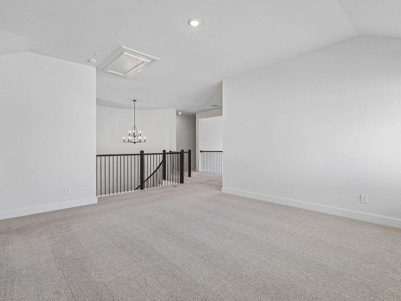 Spacious, unfurnished interior of a new home in Kingdom Heights, Rosenberg (Image 18).