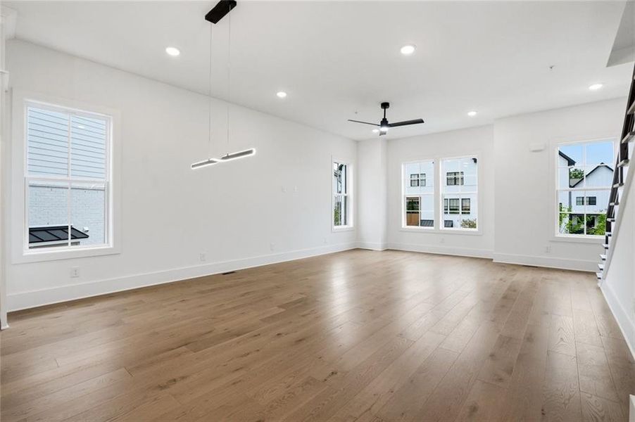 Spacious, unfurnished interior of a new home in , Alpharetta (Image 29). Spacious, unfurnished interior of a new home in , Alpharetta (Image 29).