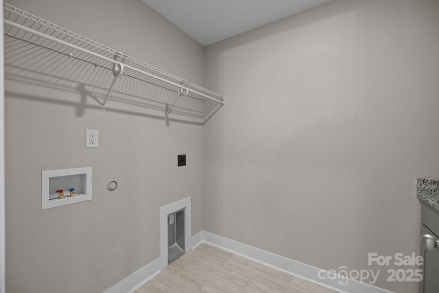 Spacious, unfurnished interior of a new home in , Waxhaw (Image 19). Spacious, unfurnished interior of a new home in , Waxhaw (Image 19).