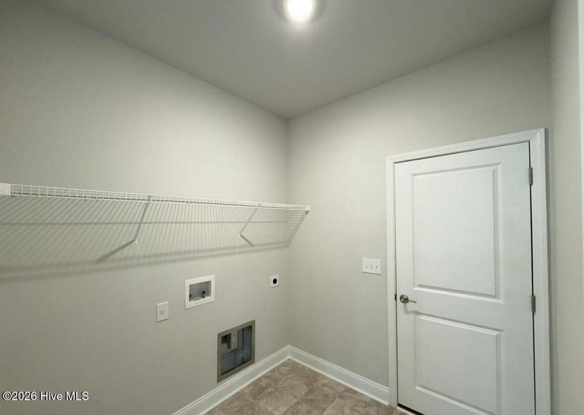 Spacious, unfurnished interior of a new home in River Village Square in River Landing, Wallace (Image 11).