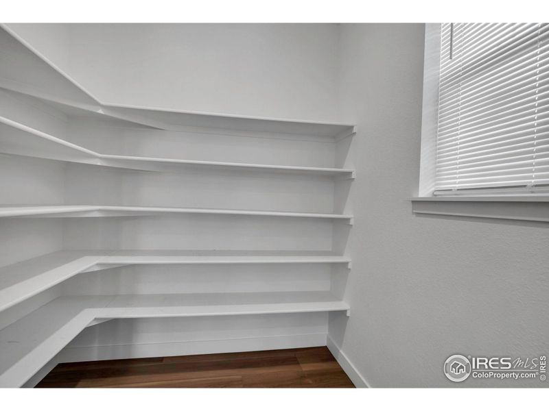 Extra spacious walk in pantry Extra spacious walk in pantry