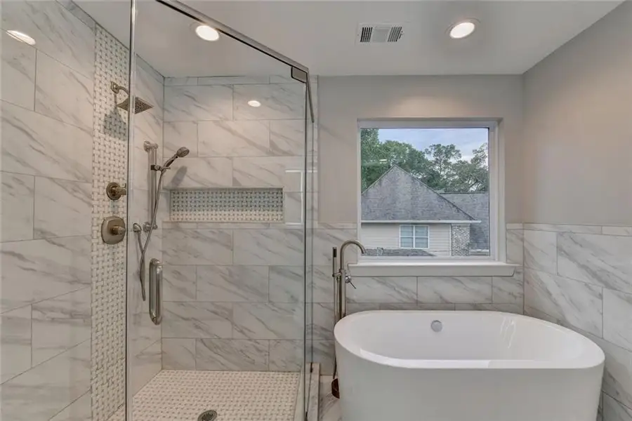 Furnished interior view inside a new home in , Lilburn (Image 5).