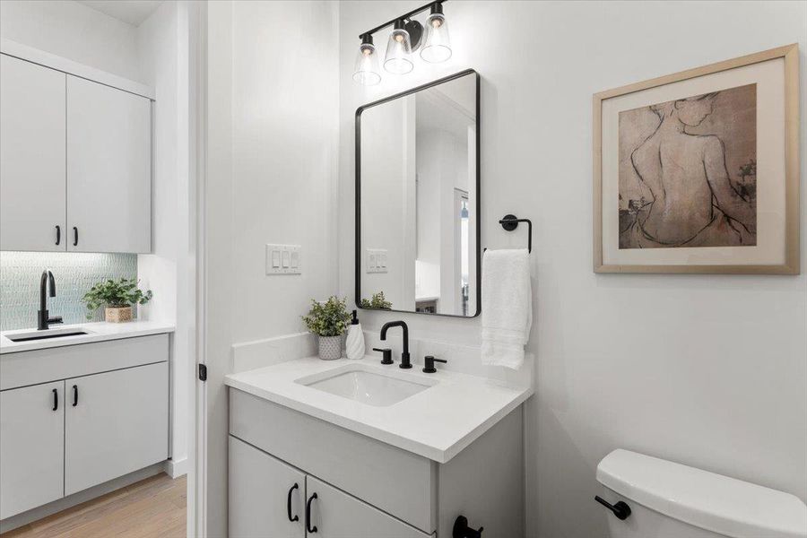 Furnished interior view inside a new home in , Austin (Image 34). Furnished interior view inside a new home in , Austin (Image 34).