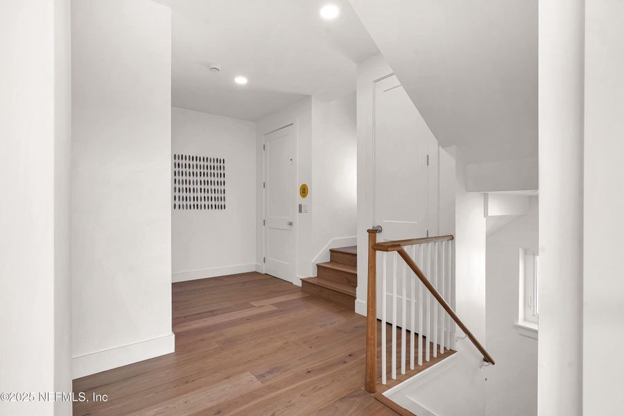 Spacious, unfurnished interior of a new home in , St. Augustine (Image 20).