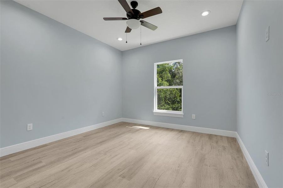 Spacious, unfurnished interior of a new home in , Deltona (Image 32).