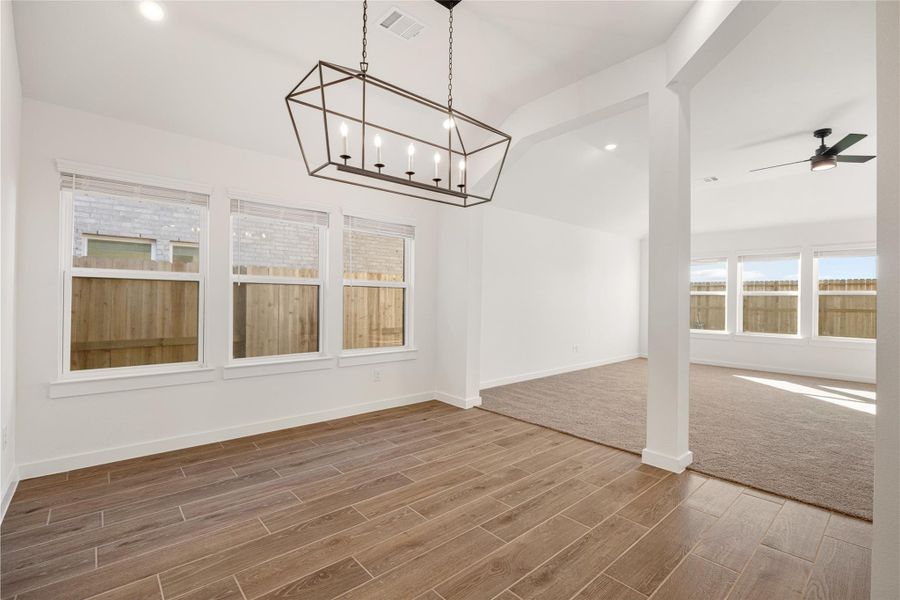 Spacious, unfurnished interior of a new home in Ashland, Angleton (Image 26).