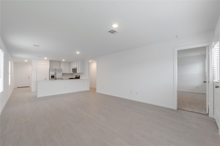 Spacious, unfurnished interior of a new home in Tavola: Cottage Collection, New Caney (Image 16).