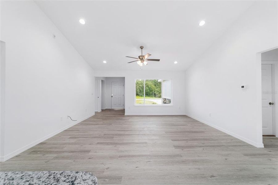 Spacious, unfurnished interior of a new home in , Silver Springs (Image 50).