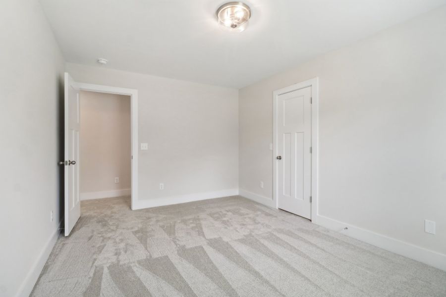 Representative unfurnished interior of a home built from the Sonoma II by Great Southern Homes in Edwards Ridge, Central (Image 41).