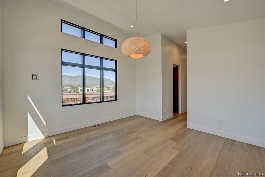 Spacious, unfurnished interior of a new home in , Buena Vista (Image 28).