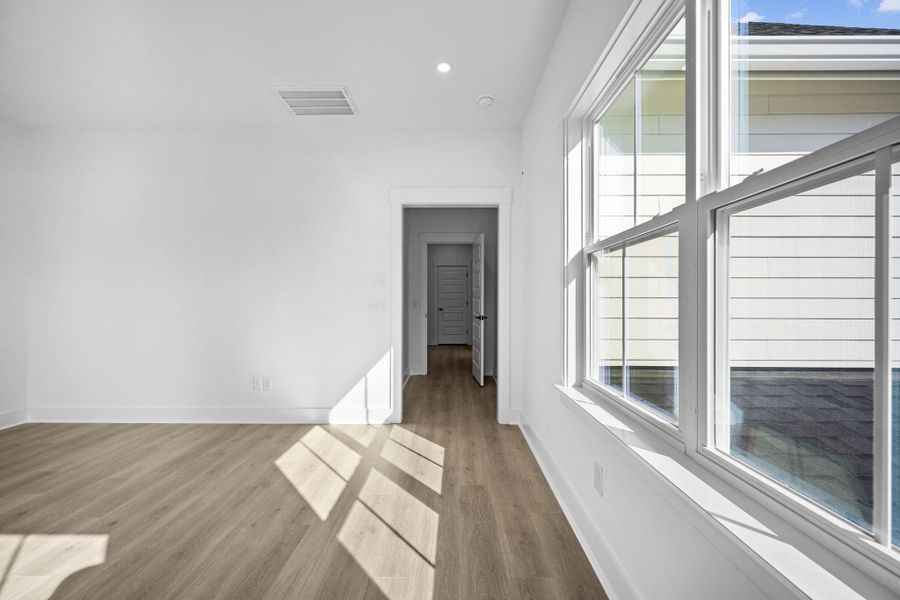 Spacious, unfurnished interior of a new home in , Johns Island (Image 59).