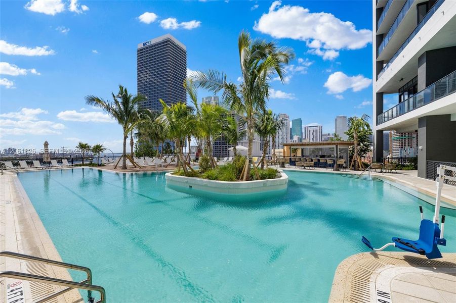 Condo located in Miami, FL showcasing its design and architecture (Image 21). Condo located in Miami, FL showcasing its design and architecture (Image 21).