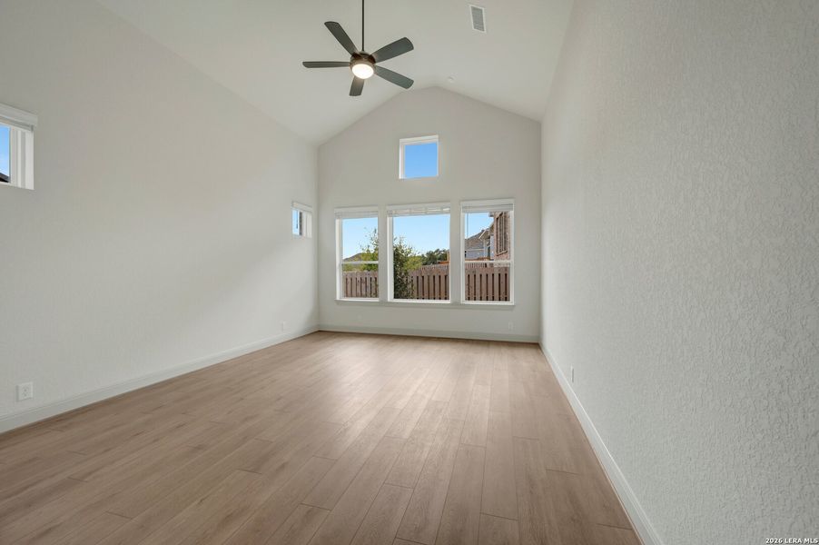 Spacious, unfurnished interior of a new home in Windsong - Reserve Series, Boerne (Image 42). Spacious, unfurnished interior of a new home in Windsong - Reserve Series, Boerne (Image 42).