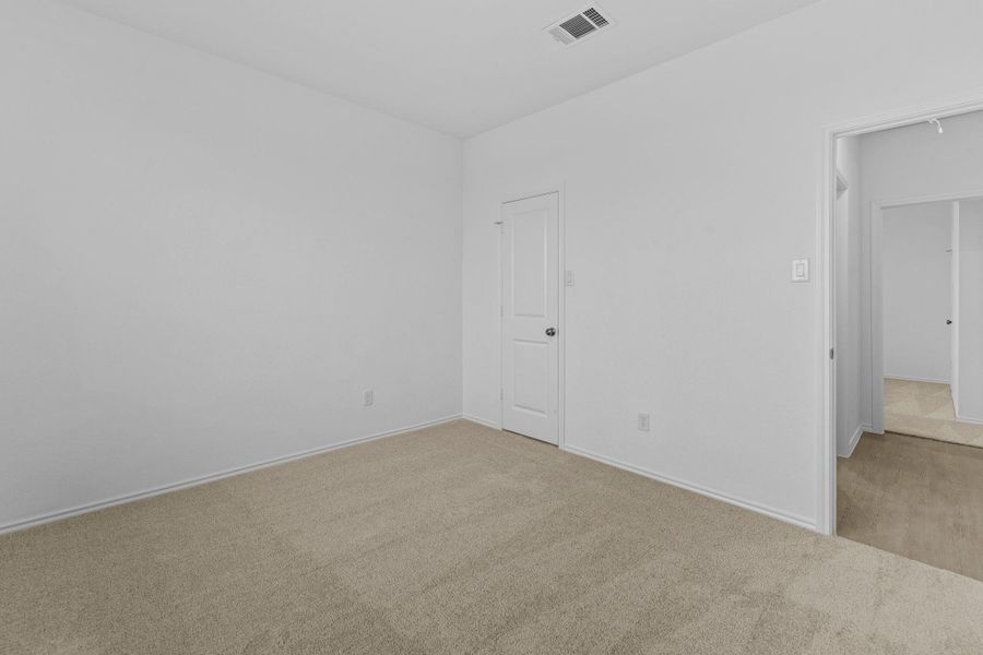 Spacious, unfurnished interior of a new home in Clayton Ranch, Copperas Cove (Image 20).