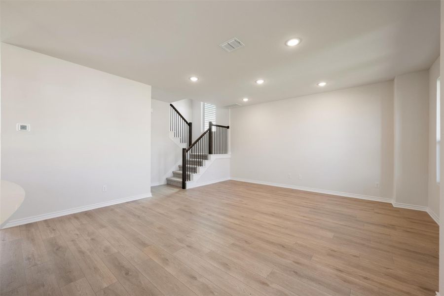 Representative images and renderings are for illustrative purposes. Actual structural options and design finishes of home may vary. Representative images and renderings are for illustrative purposes. Actual structural options and design finishes of home may vary.