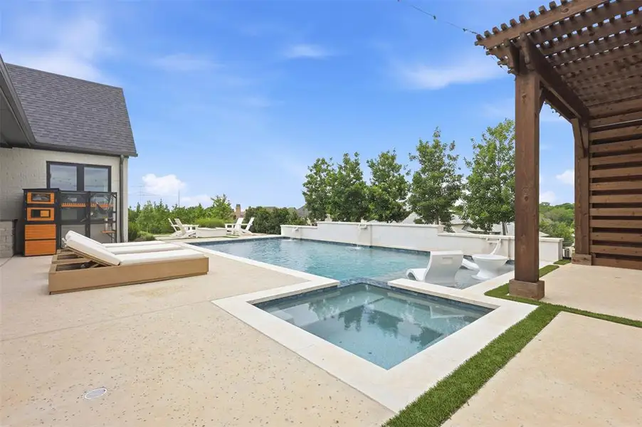Hot Tub and Pool