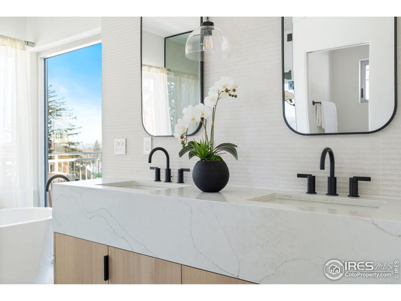 Furnished interior view inside a new home in , Boulder (Image 13).