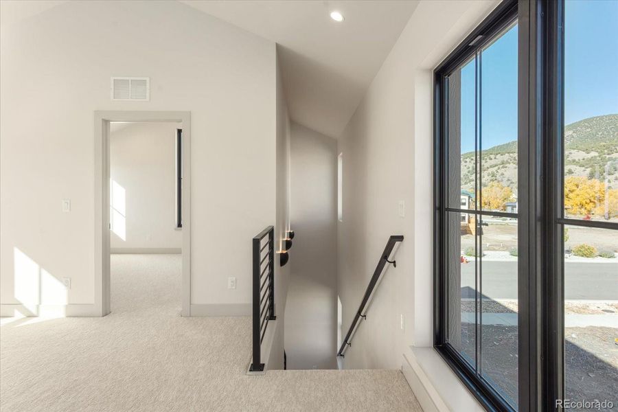 Image 37 of a home in .