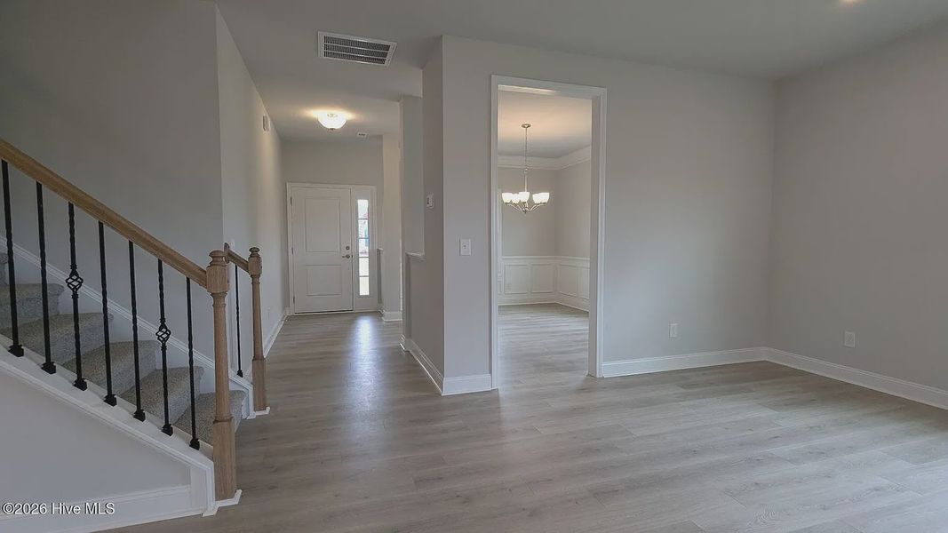 Spacious, unfurnished interior of a new home in Harvest Creek, Nashville (Image 13).