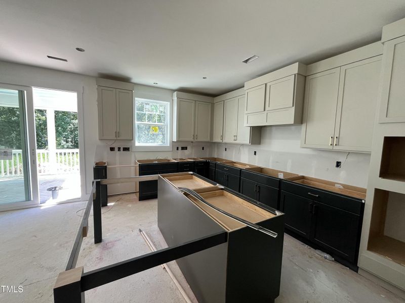 AA97FB4E-ED32-4E2A-BF0C-4429202491A2 AA97FB4E-ED32-4E2A-BF0C-4429202491A2