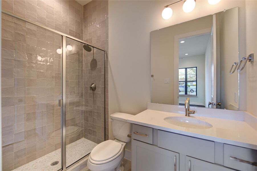 First floor attached secondary bathroom