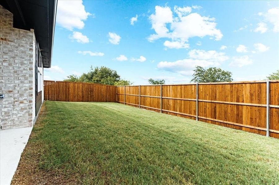 25_2210 Walden Pond Blvd