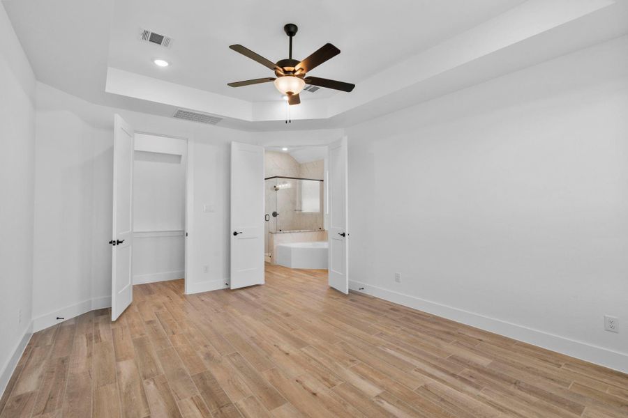 Spacious, unfurnished interior of a new home in Jordan Ranch, Fulshear (Image 18).