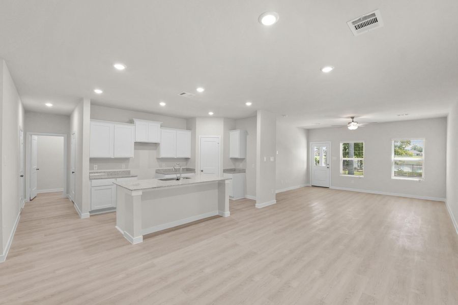 Spacious, unfurnished interior of a new home in Lakes at Crockett Martin, Conroe (Image 8). Spacious, unfurnished interior of a new home in Lakes at Crockett Martin, Conroe (Image 8).