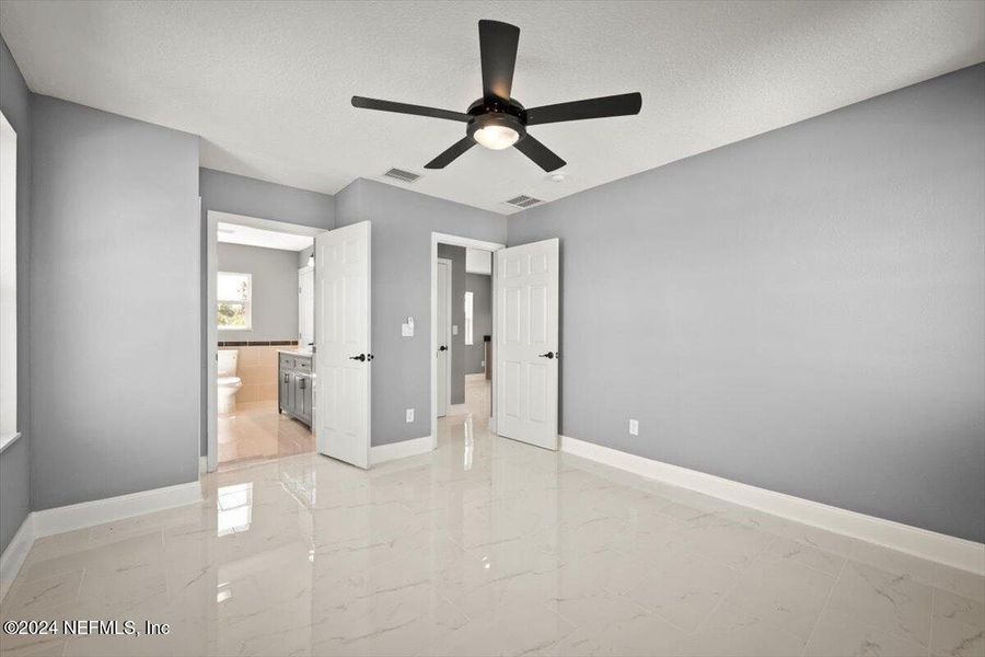Spacious, unfurnished interior of a new home in , St. Augustine (Image 19).