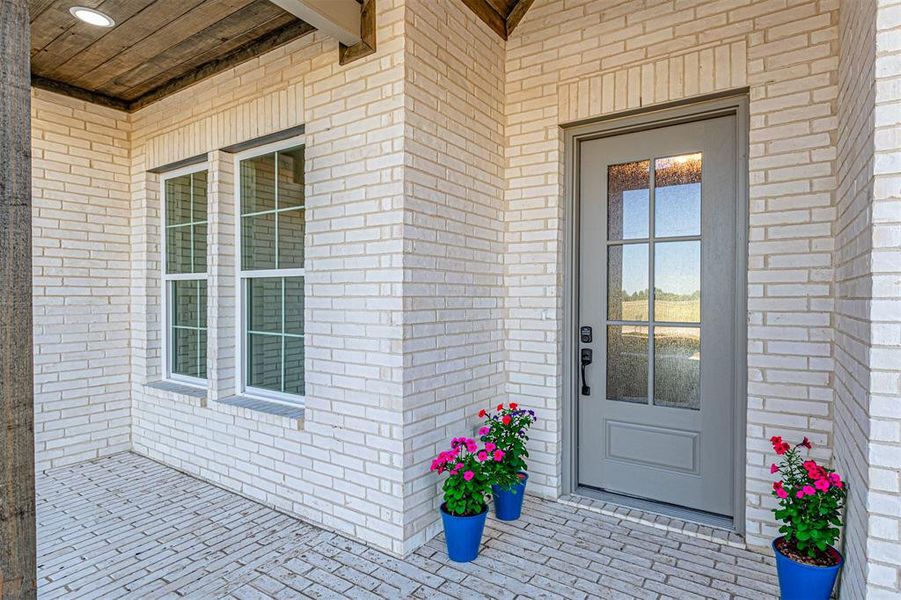 Exterior details and patio area of a home in , Wills Point (Image 18).