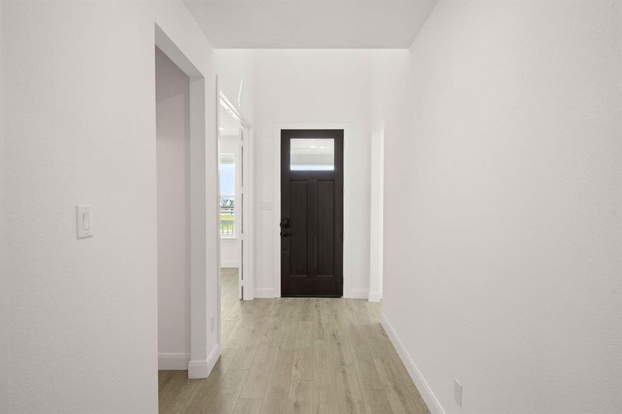Spacious, unfurnished interior of a new home in MidTowne, Midlothian (Image 18).