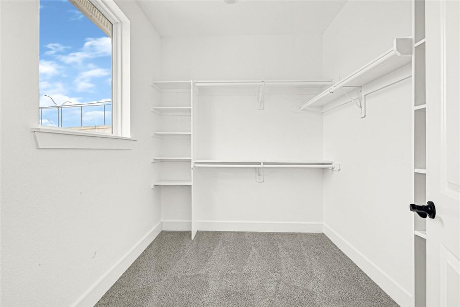 Spacious, unfurnished interior of a new home in , Houston (Image 22).