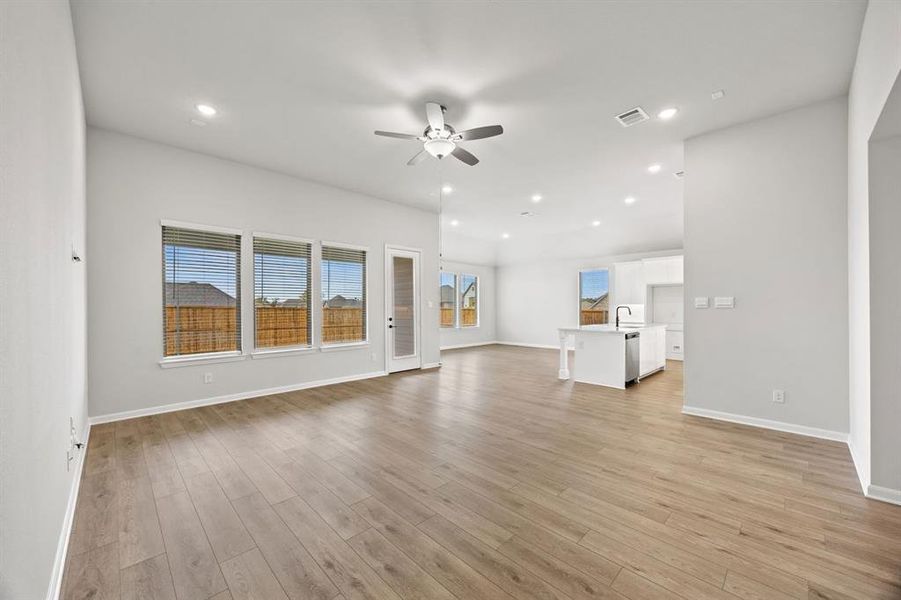 3-web-or-mls-1422-red-clover-ave