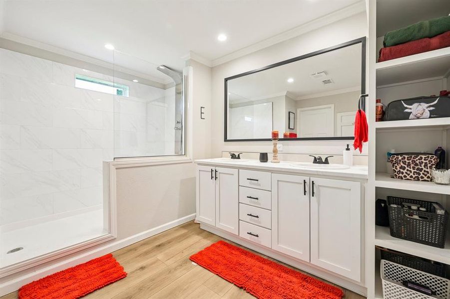 Furnished interior view inside a new home in , Anna (Image 17).
