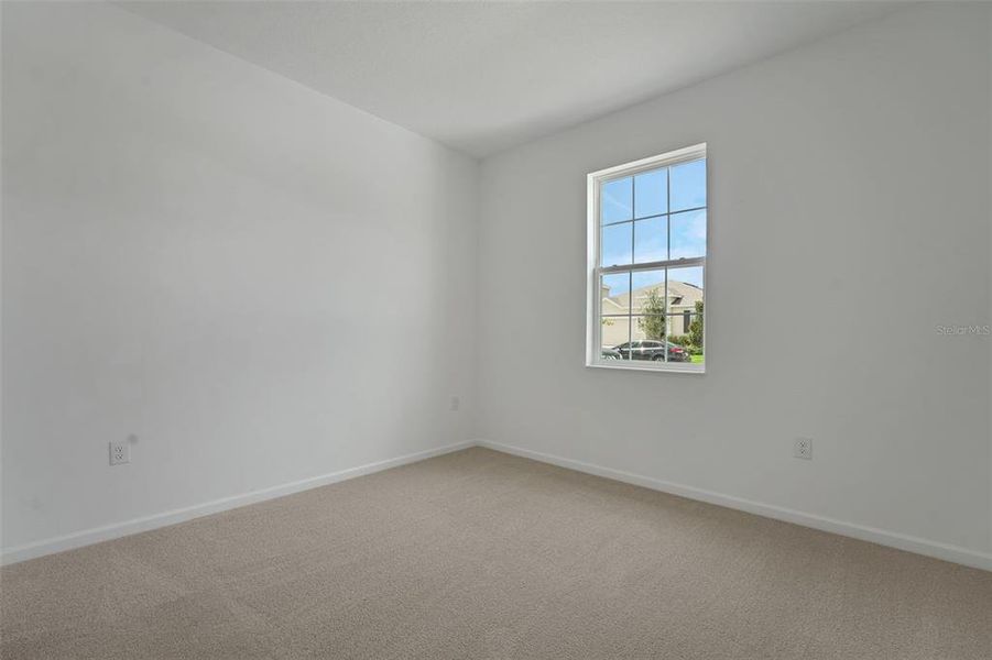 Spacious, unfurnished interior of a new home in Cypress Park Estates, Haines City (Image 16).