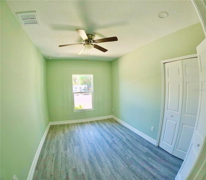 Spacious, unfurnished interior of a new home in , Tampa (Image 11).