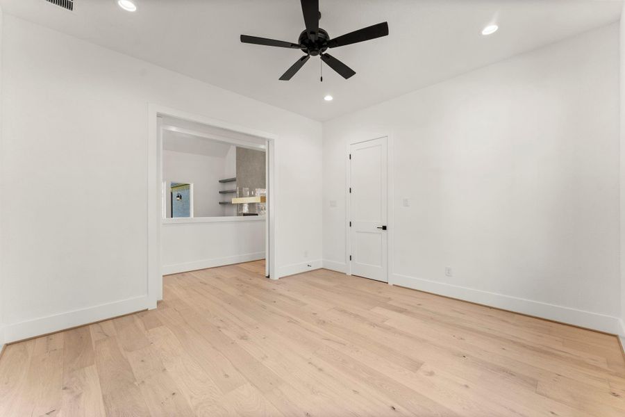 Spacious, unfurnished interior of a new home in Homestead Hill, New Waverly (Image 28).