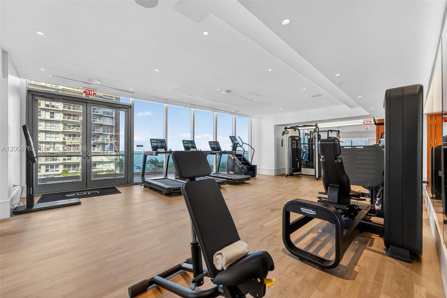 Community amenities in , Miami (Image 24).