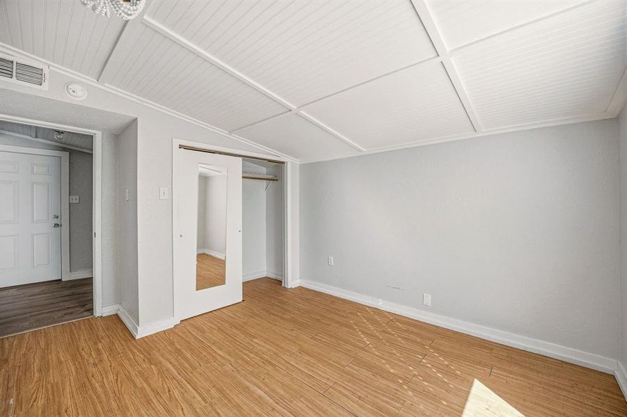 Spacious, unfurnished interior of a new home in , Stephenville (Image 25).
